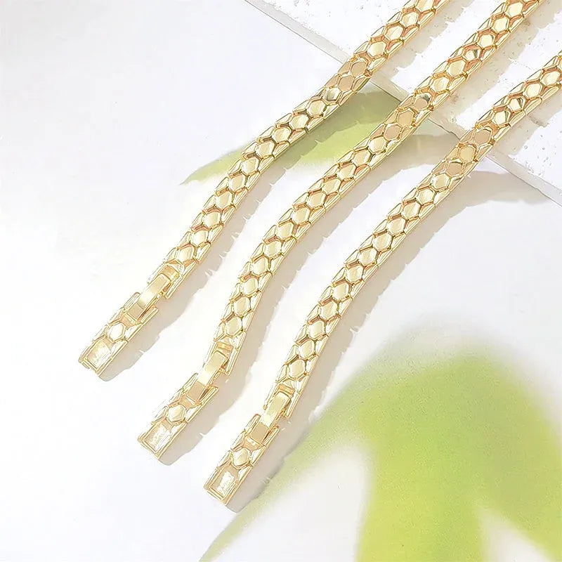 🎁 Today Only: FREE Gift Box + FREE Shipping on 2+ 💫 Gold Snake-Scale Chain Bracelet – 50% OFF